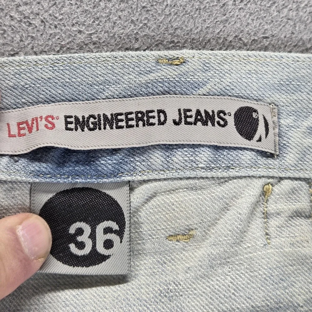 Vintage Levis Engineered Jeans Mens 36x32 Blue Buckle Back One‎ Pocket Twisted